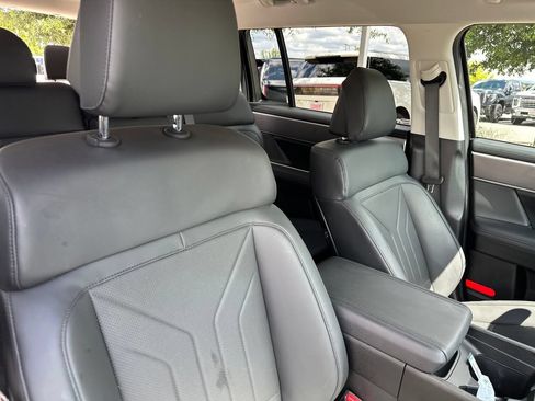 Used 2026 Hyundai Santa Fe SEL FWD image 37