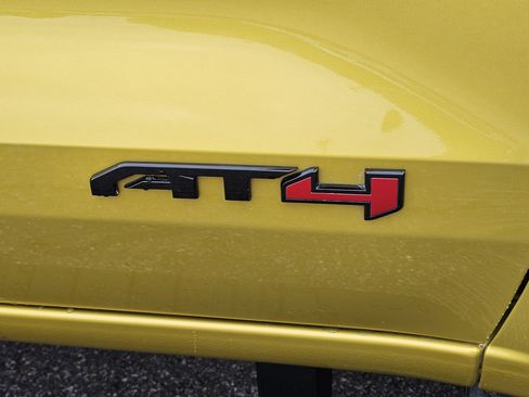 Used 2023 GMC Canyon AT4 w/ AT4 Premium Package image 6