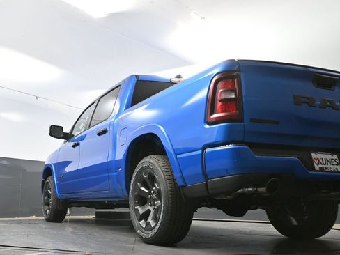 New 2026 RAM 1500 4x4 Crew Cab image 42