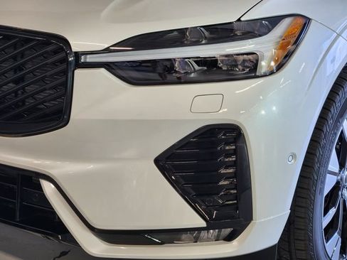New 2026 Volvo XC60 B5 Plus w/ Climate Package AWD/4WD image 12