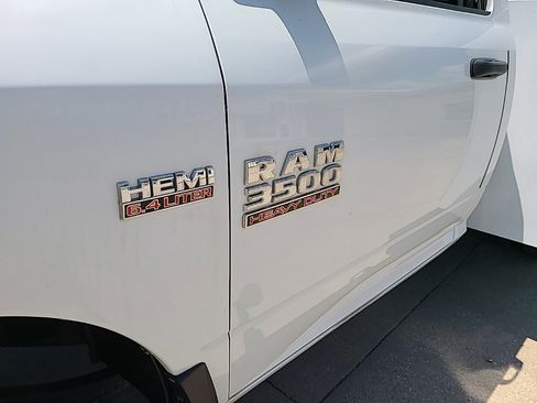 Used 2014 RAM 3500 Tradesman image 6