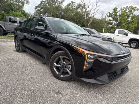 Used 2025 Kia K4 FWD image 6