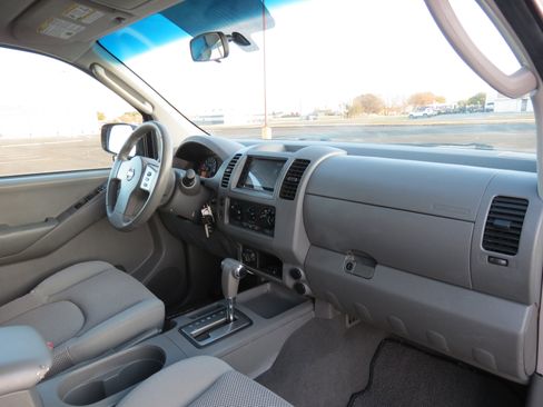 Used 2006 Nissan Frontier SE w/ (P01) Power Pkg image 21