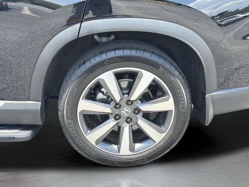 Used 2025 Honda Pilot Touring image 34