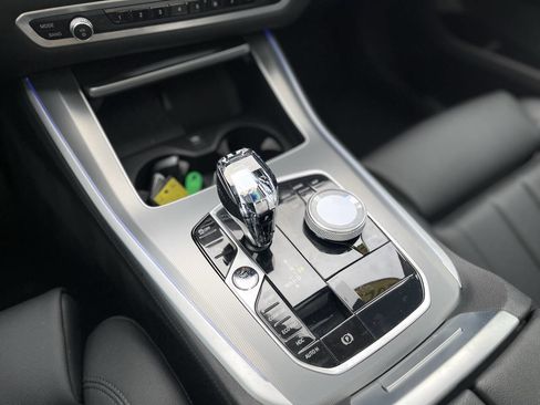 Used 2022 BMW X5 xDrive40i w/ Executive Package image 28