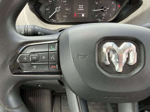 Used 2023 RAM ProMaster 2500 FWD image 25