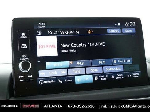 Used 2025 Honda Pilot Touring image 15