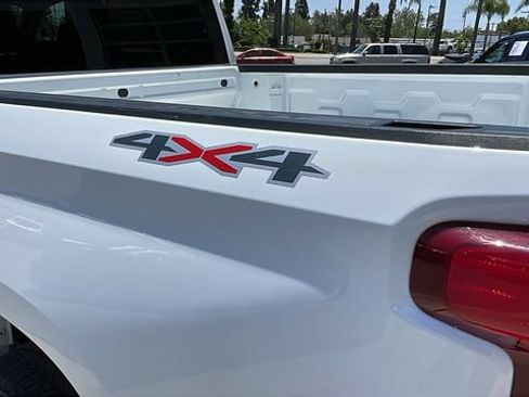 Used 2023 Chevrolet Silverado 1500 LT AWD/4WD image 28