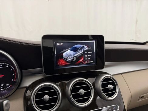 Used 2017 Mercedes-Benz C 300 4MATIC Sedan image 21