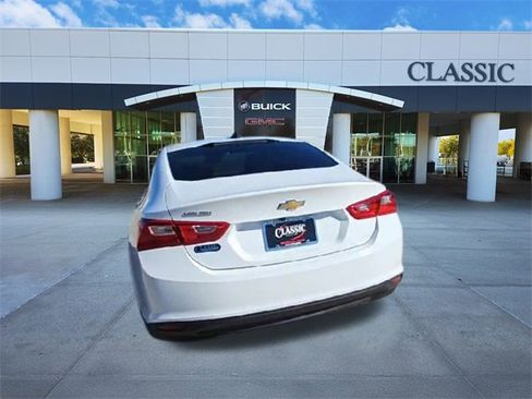 Used 2023 Chevrolet Malibu LS image 7