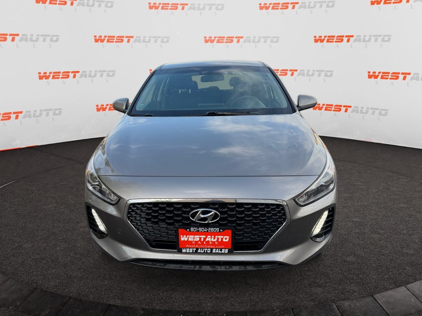 Used 2020 Hyundai Elantra GT FWD image 8