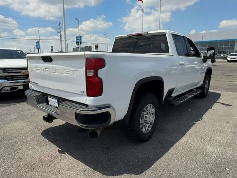 Used 2024 Chevrolet Silverado 2500 LT AWD/4WD image 8