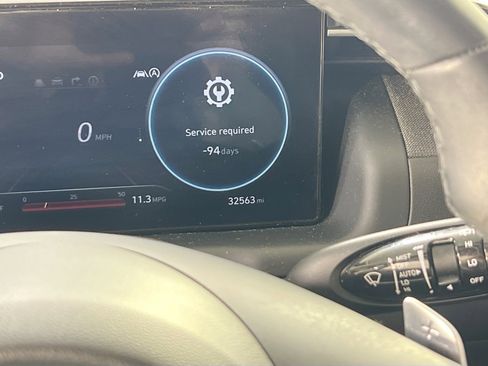 Used 2023 Hyundai Tucson Limited image 12