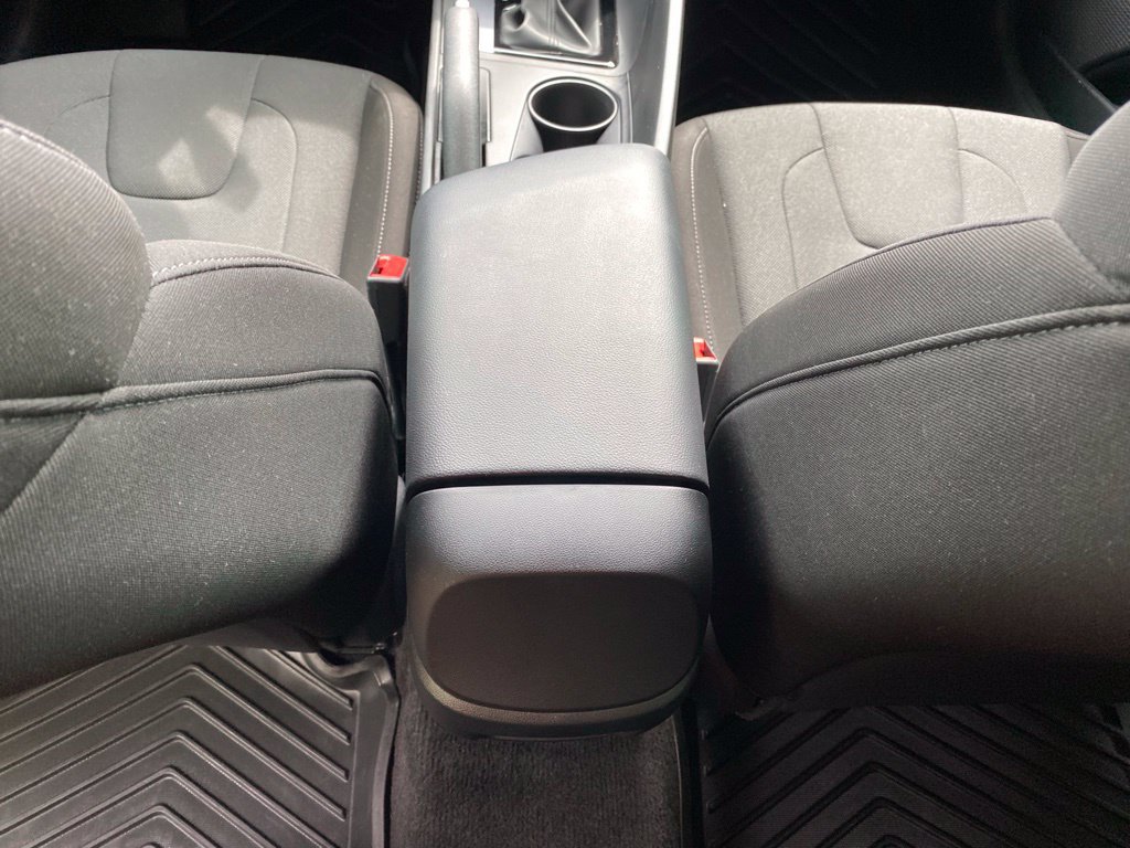 Certified 2025 Hyundai Elantra SE FWD image 28