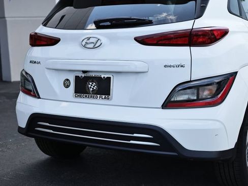 Used 2023 Hyundai Kona SEL FWD image 9