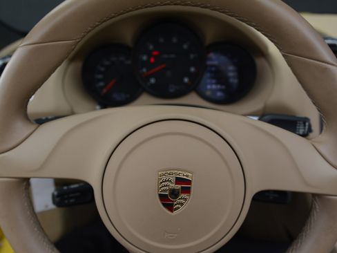 Used 2013 Porsche Boxster RWD image 17