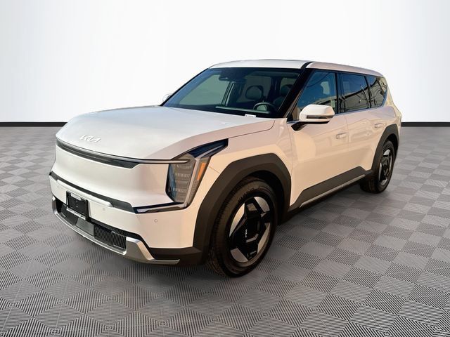 New 2026 Kia EV9 Light RWD image 3