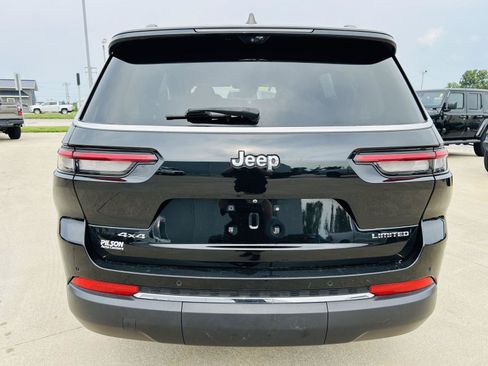 Used 2023 Jeep Grand Cherokee L Limited w/ Luxury Tech Group II AWD/4WD image 43
