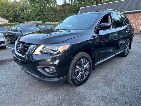 Used 2018 Nissan Pathfinder 4WD image 4