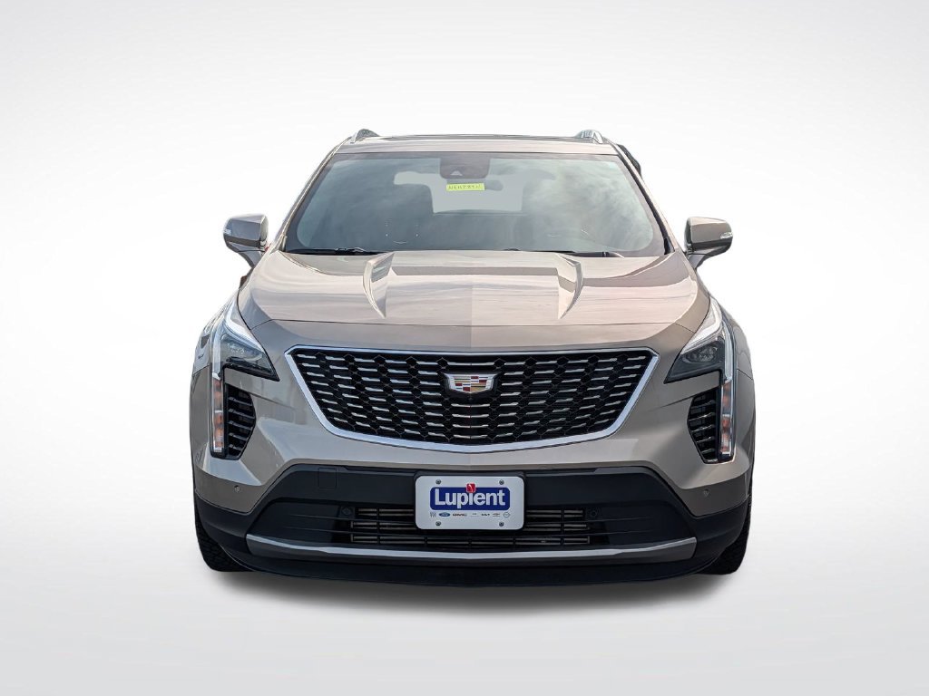 Used 2022 Cadillac XT4 Premium Luxury w/ Enhanced Visibility Package FWD image 12