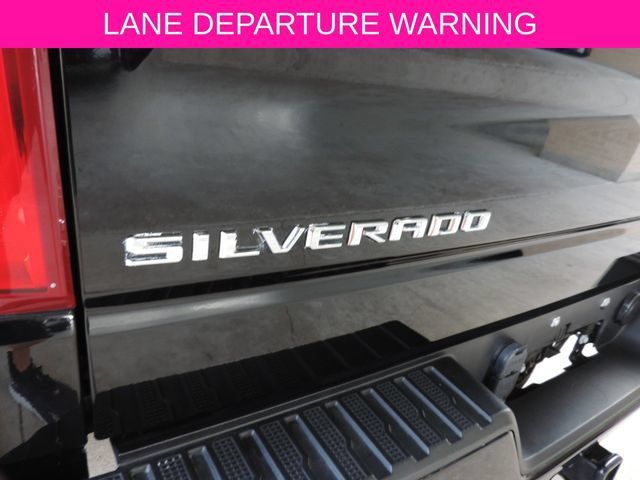 Used 2023 Chevrolet Silverado 1500 RST w/ Z71 Off-Road Package AWD/4WD image 16