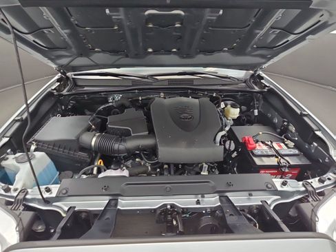 Used 2023 Toyota Tacoma SR5 RWD image 29