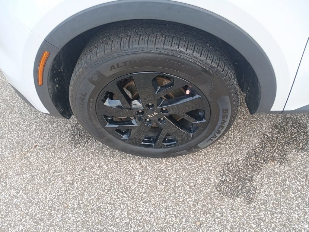Certified 2021 Kia Sorento S AWD/4WD image 9