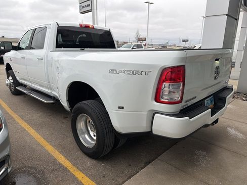 Used 2022 RAM 3500 Big Horn w/ Level A Equipment Group image 17