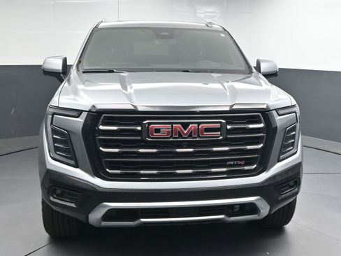 Used 2025 GMC Yukon AT4 Ultimate image 2