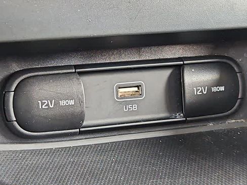Used 2023 Kia Soul LX w/ Option Group 015 FWD image 31