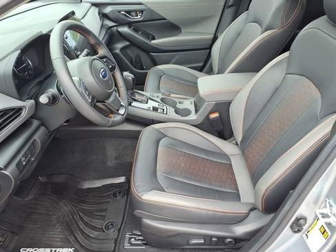 Certified 2025 Subaru Crosstrek 2.5i Limited w/ Crosstrek Mirror Package AWD/4WD image 14
