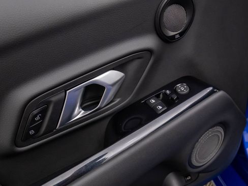 Used 2025 Toyota Supra image 15