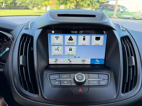 Used 2018 Ford Escape SE w/ SE Sport Appearance Package FWD image 25