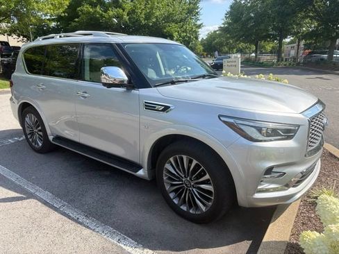 Used 2018 INFINITI QX80 2WD w/ Deluxe Technology Package image 4