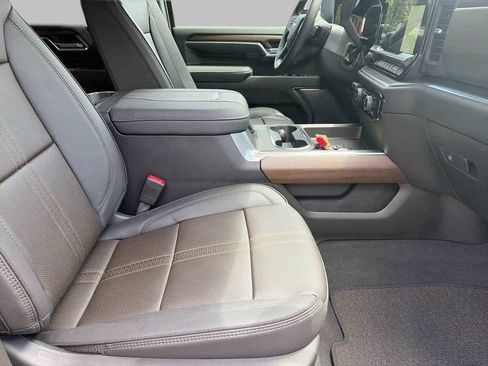 New 2026 Chevrolet Silverado 3500 High Country w/ High Country Premium Package AWD/4WD image 9