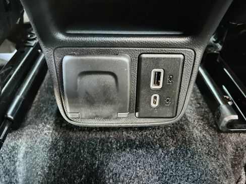 Used 2023 Chevrolet TrailBlazer RS w/ Sun and Liftgate Package AWD/4WD image 21