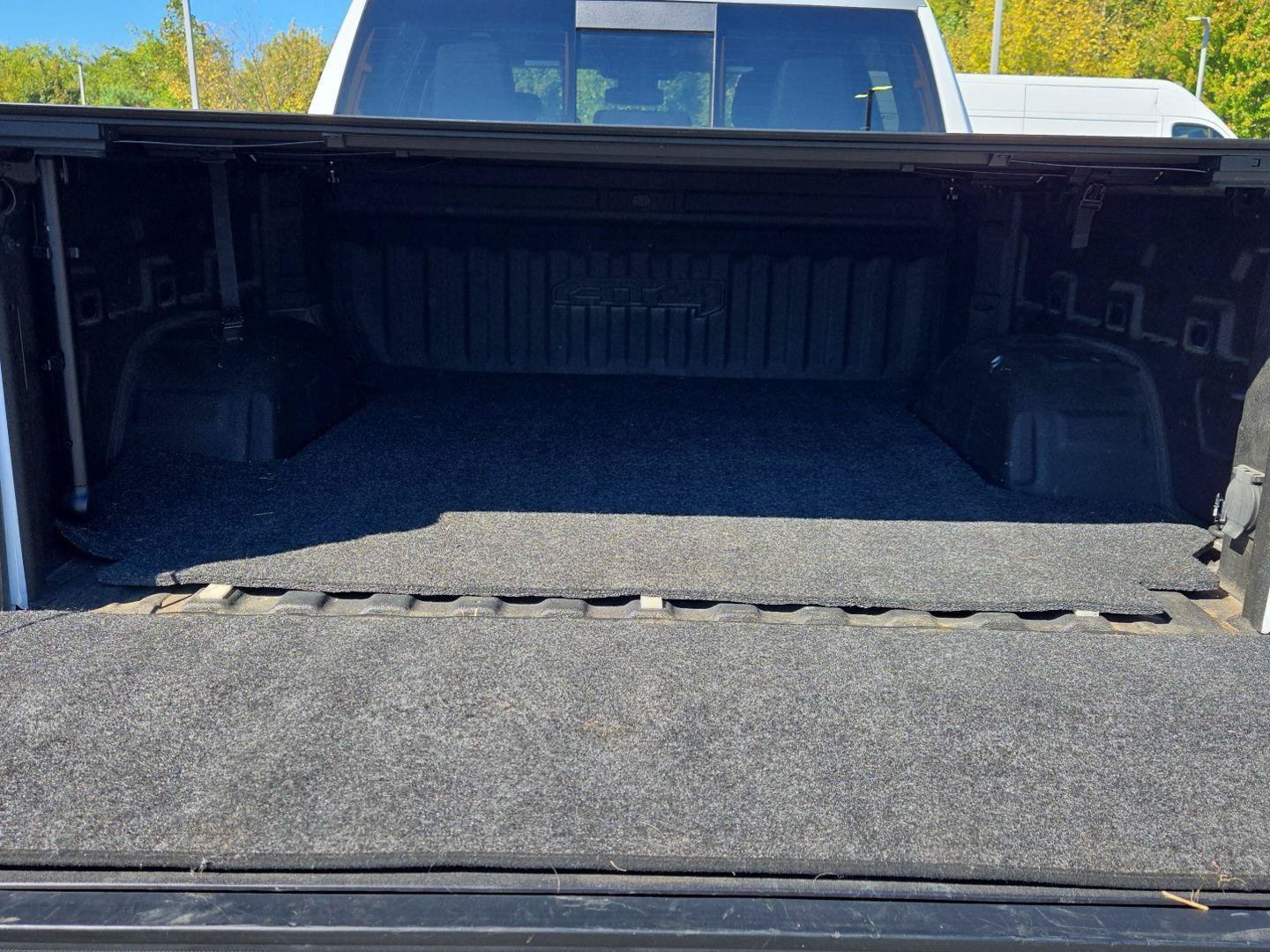 Used 2022 GMC Sierra 1500 AT4 w/ AT4 Premium Package AWD/4WD image 14