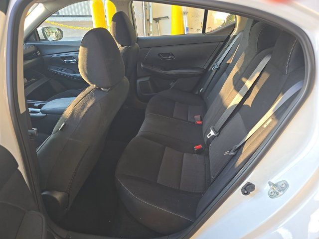 Used 2025 Nissan Sentra SV w/ All-Weather Package FWD image 3
