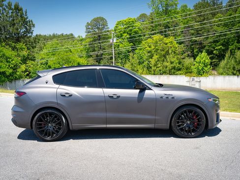 Used 2022 Maserati Levante Modena AWD/4WD image 21