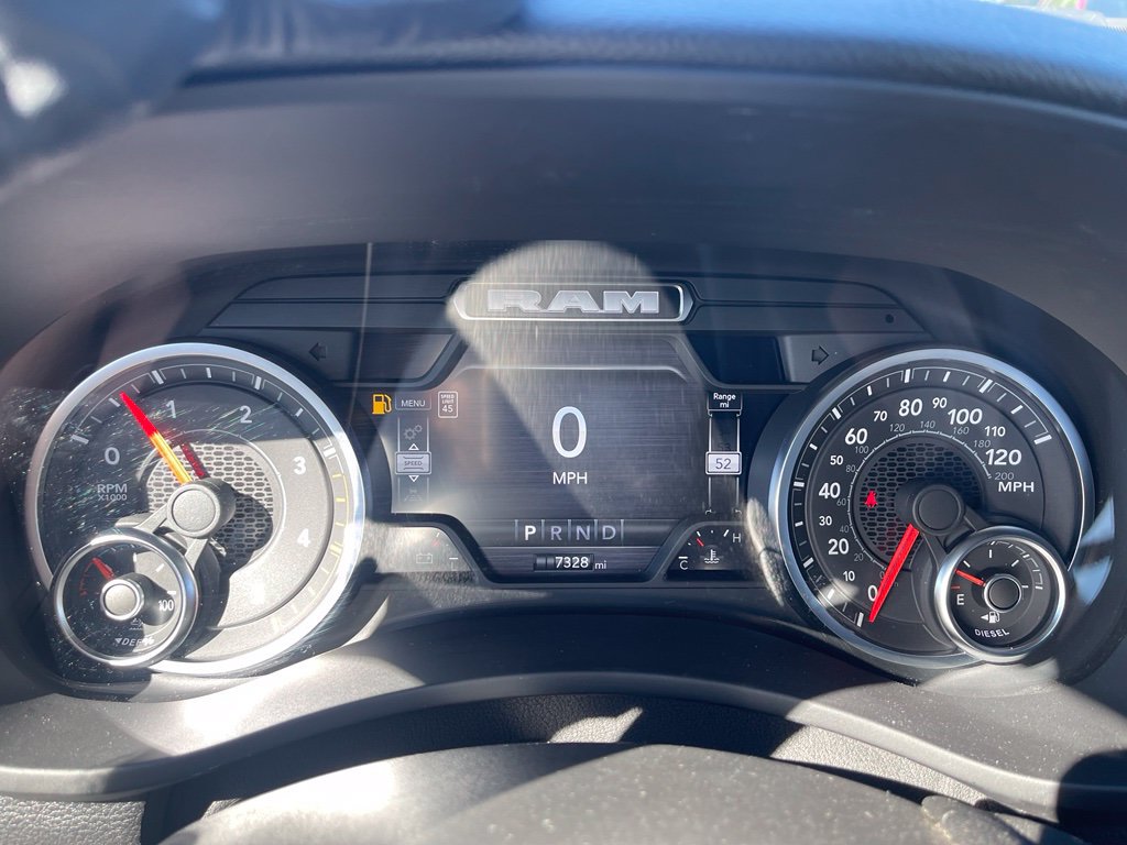 Used 2025 RAM 3500 Big Horn AWD/4WD image 7