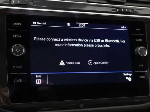 Used 2024 Volkswagen Tiguan SE R-Line AWD/4WD image 48