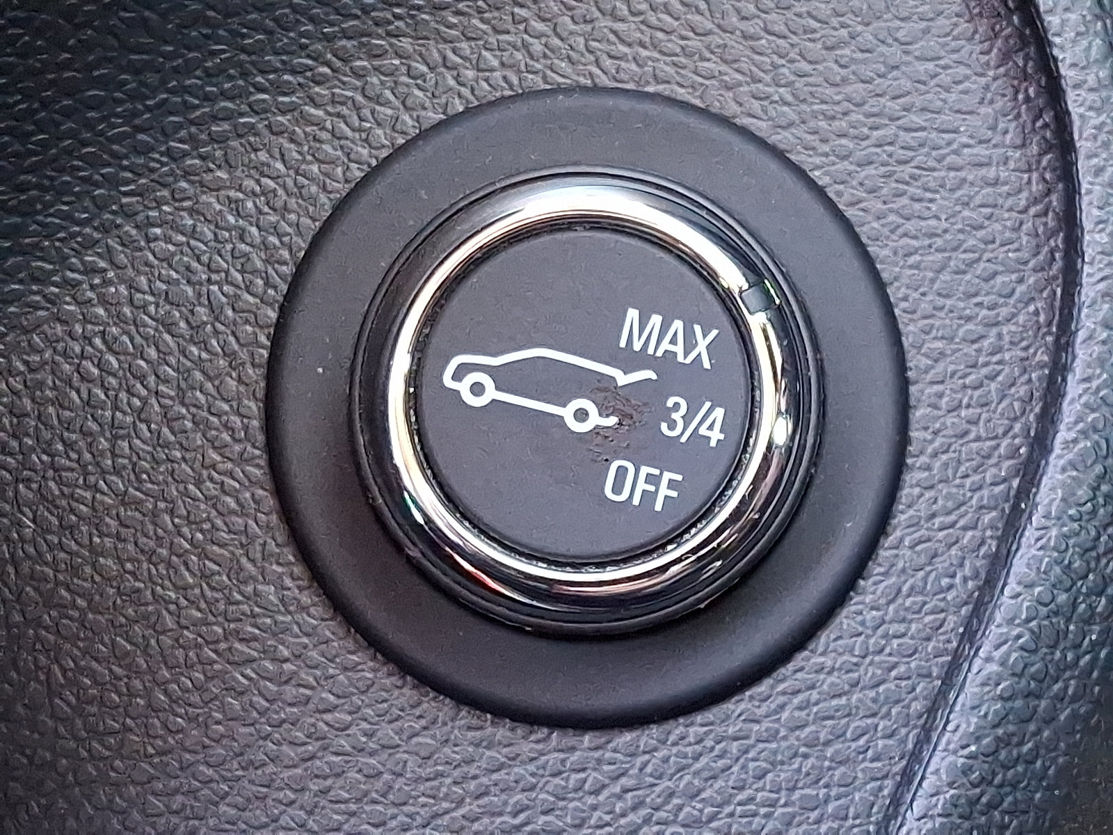 Certified 2023 Buick Encore GX Select w/ Sport Touring Package FWD image 25