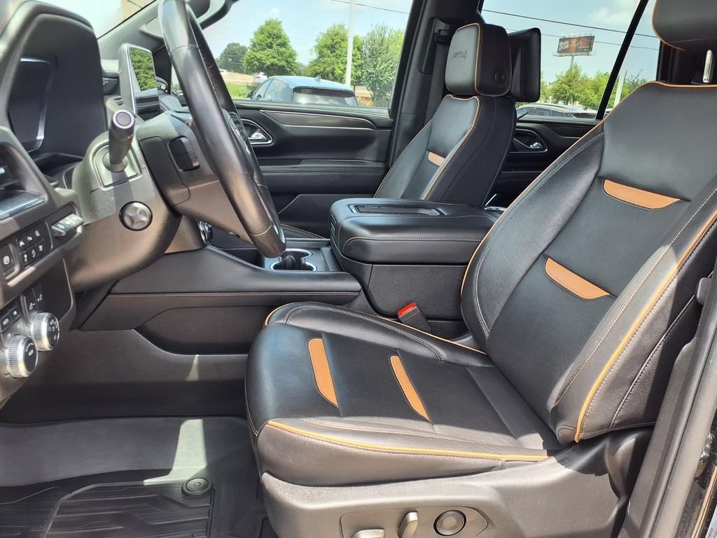 Used 2023 GMC Yukon AT4 w/ AT4 Premium Package AWD/4WD image 24
