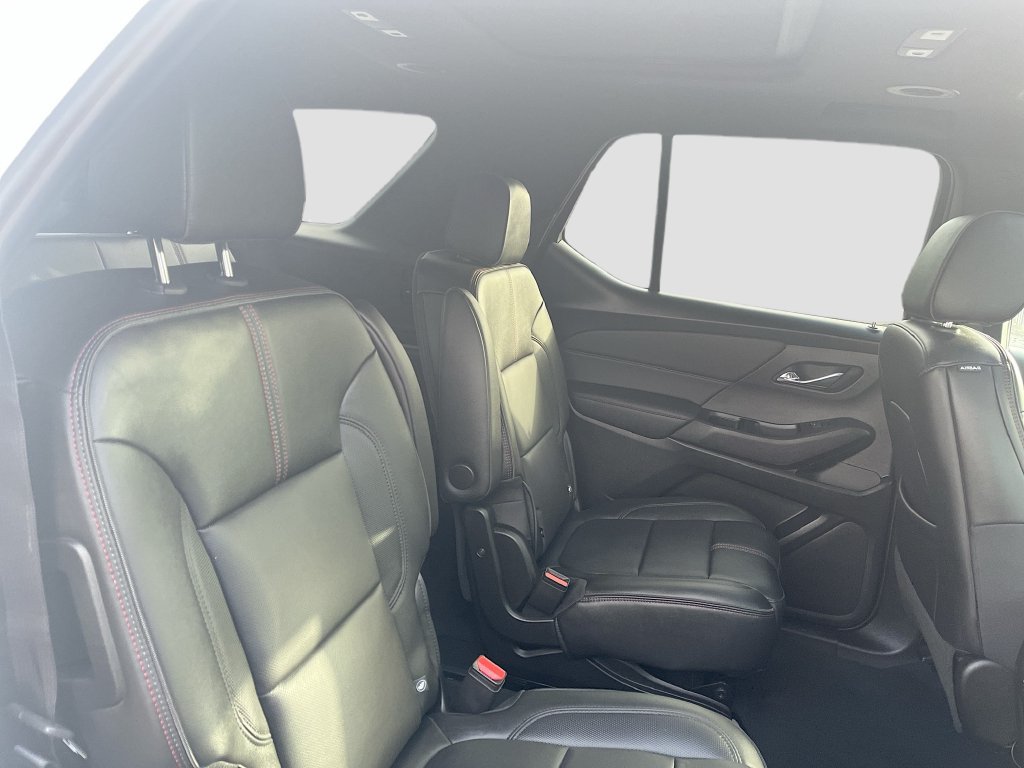Used 2023 Chevrolet Traverse RS AWD/4WD image 29