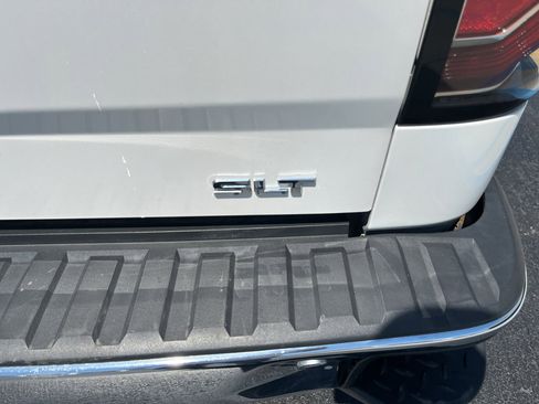 Used 2017 GMC Sierra 1500 SLT AWD/4WD image 42