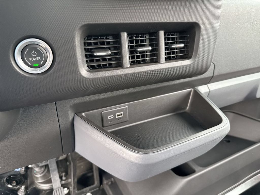 Used 2024 Chevrolet Brightdrop 600 w/ Battery Pack, Max Range AWD/4WD image 37