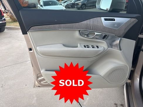 Certified 2023 Volvo XC90 B6 Ultimate w/ Lounge Package image 22