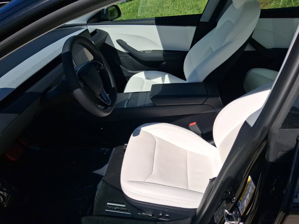 Used 2024 Tesla Model 3 Standard Range RWD image 14