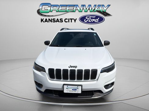 Used 2021 Jeep Cherokee Latitude Lux 80th Anniv w/ Quick Order Package 2YU 80th AWD/4WD image 2