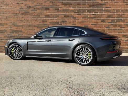 Certified 2025 Porsche Panamera 4S w/ Premium Package image 3